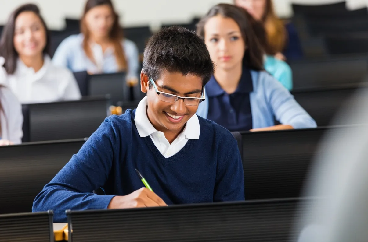 With multiple options available, students often wonder, “Which is the best IIT JEE coaching near me?”